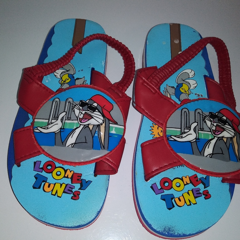 RARE VINTAGE 1996 Bugs Bunny Kids Sandals